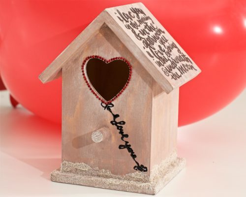 Ajándék és szerelmes üzenet egy madárházba rejtve - tuti tippek 8 DIY